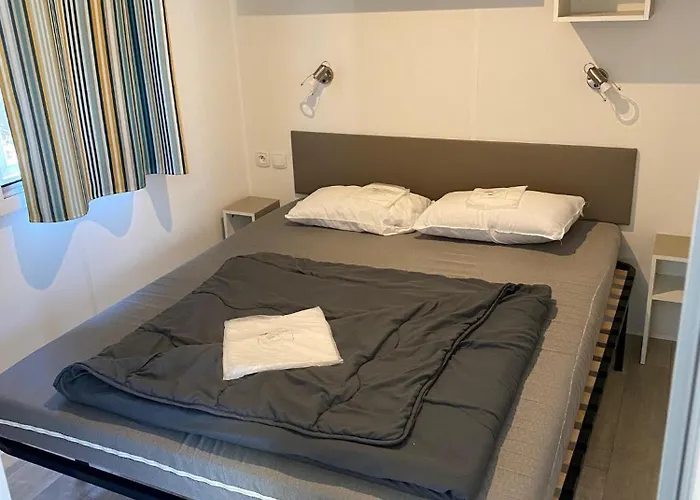 منتزه العطل Mobilhome 4 Etoiles كانيو سور مير